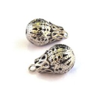 Breloques métal filigrané 20mm vieil argent x2