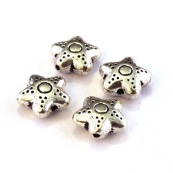 Perle intercalaire étoile en métal argent vieilli x4