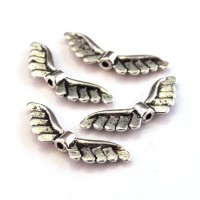 Perles ailes en métal argent vieilli