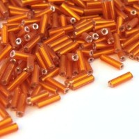 Perles rocailles bugle orange silver lined