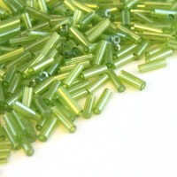 Perles rocailles tube  vert clair lustré