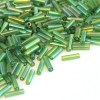 Perles rocailles tube  vert irisé