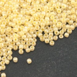Perles de rocailles 2mm crème nacré lustré