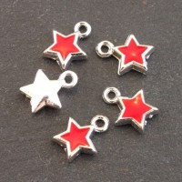 Breloques émaillées étoile rouge x5