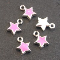 Breloques émaillées étoile rose x5