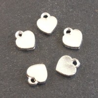 Breloques émaillées coeur blanc x5