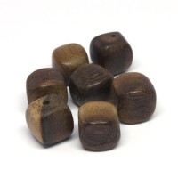 Perles cubes en bois exotique robles