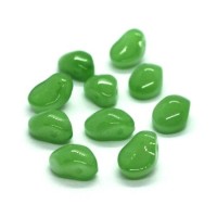 Perles gouttes aplaties en verre 8mm vert opaque