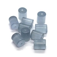 Perles tube oeil de chat gris clair 10mm