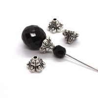 Perles coupelles fleur 9mm argent vieilli