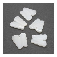Perle breloque papillon en nacre 17mm x5