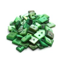 Perles chips de nacre carrées vert 10g