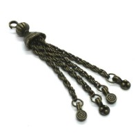 Pendentif pompon métal 4 chaînes bronze