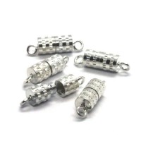 5 Fermoirs à visser argentés