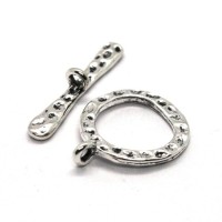 Fermoir toggle martelé 19mm argent vieilli