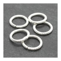Anneaux brisés striés 15mm argentés x5