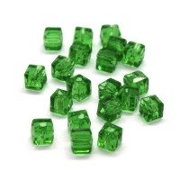 Perle cube à facettes 4mm vert x20