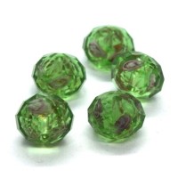 Perle lampwork à facettes en verre 12mm vert