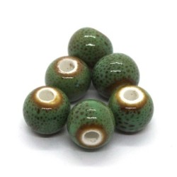 Perle céramique ronde 8mm vert moucheté