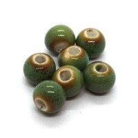 Perle céramique ronde 6mm vert moucheté