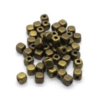 Perles cubes 4mm CCB synthétique métallisé bronze x50