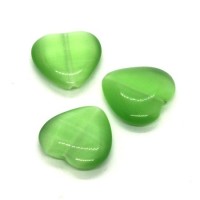 3 Perles coeur oeil de chat vert chrysolite 16mm