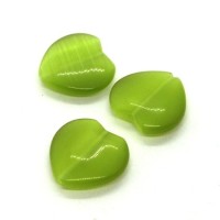 3 Perles coeur oeil de chat vert pomme 16mm
