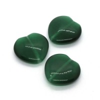 3 Perles coeur oeil de chat vert foncé 16mm