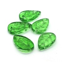 Perles en verre feuilles 18mm vertes x10