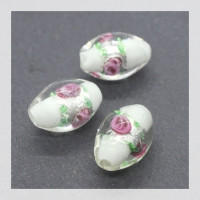 Perle fleurie lampwork ovale 16mm blanc