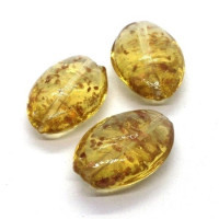 Perle ovale en verre 26mm ambre