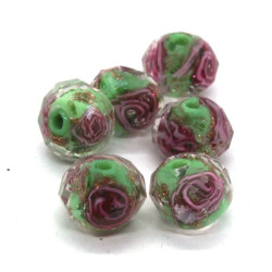 Perle lampwork à facettes en verre 10mm vert clair
