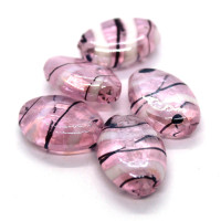 Perle ovale en verre lampwork 19mm rose