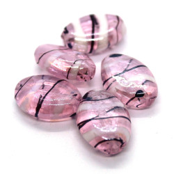 Perle ovale en verre lampwork 19mm rose