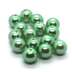 15 Perles nacrées en verre 8mm vert pistache