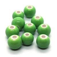 10 Perles en céramique 8mm vert