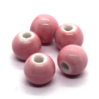 5 Perles en céramique 10mm rose bébé