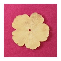 Fleur en nacre taillée 40mm blanc