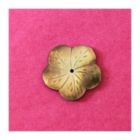 Fleur en nacre taillée 40mm blanc