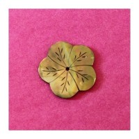 Fleur en nacre taillée 40mm blanc