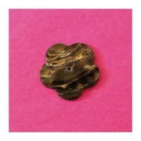 Fleur en nacre taillée 40mm blanc