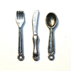 Breloques couvert métal argenté x1