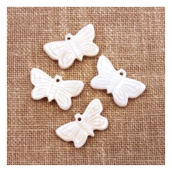 Papillon en nacre taillée blanc 24mm