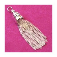 Grand pendentif pompon chainette argenté