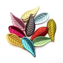 Assortiment Perles Breloques Feuilles x50