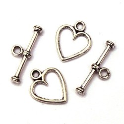 Fermoirs toggle coeur argent vieilli x2
