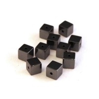 Perles cubes hématite 4mm