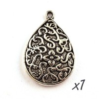 breloque pendentif larme